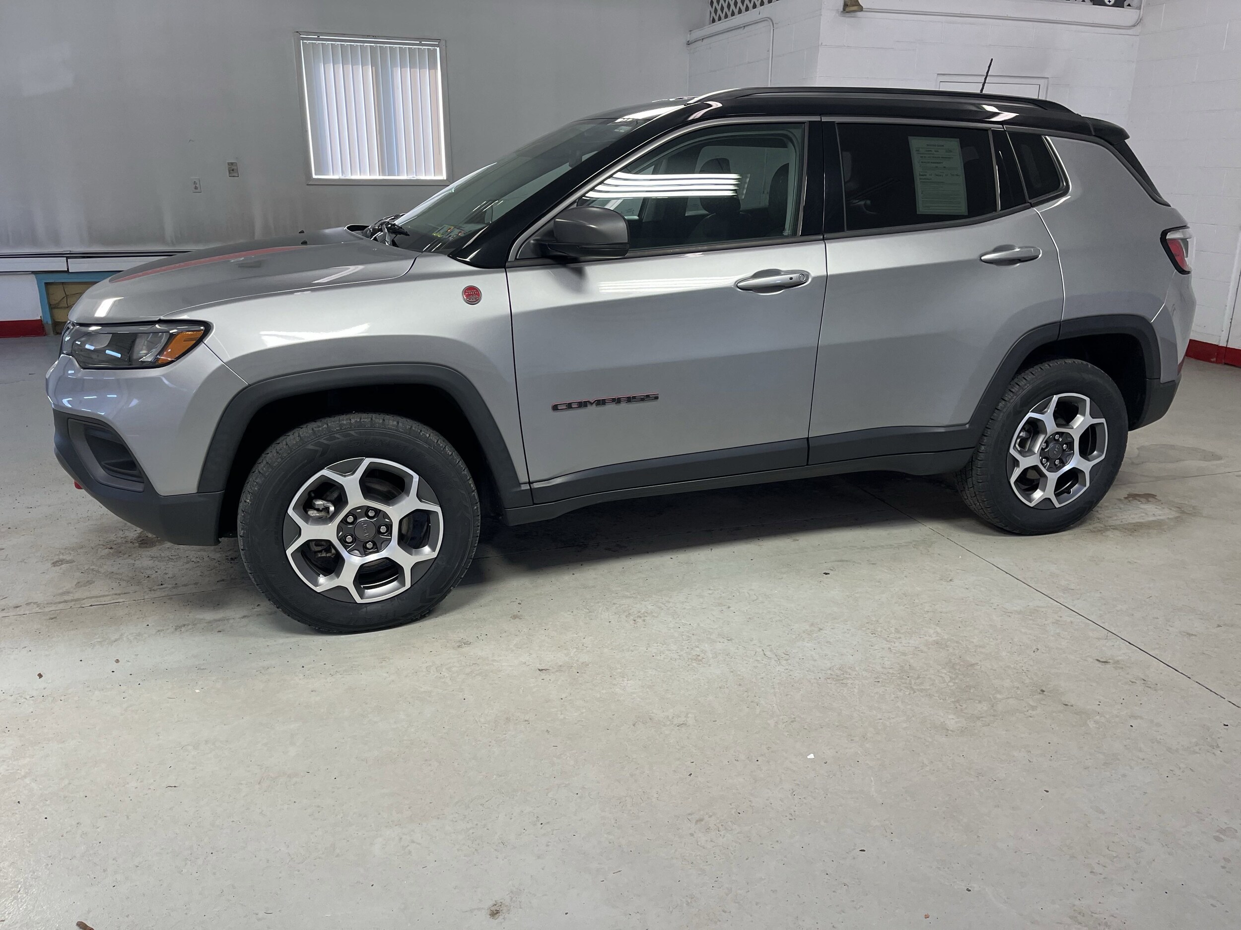 2022 Jeep Compass Trailhawk photo 3