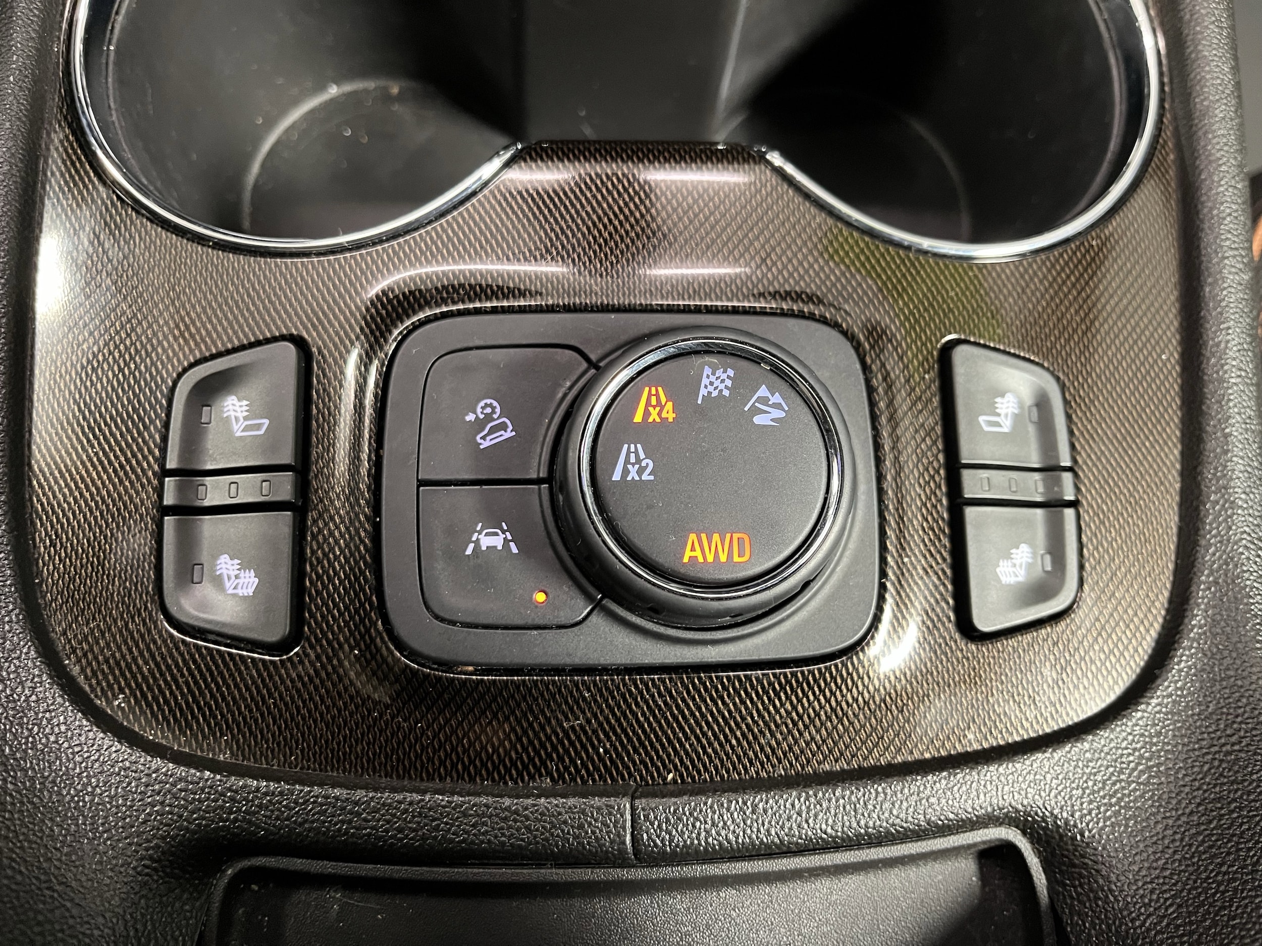 2023 GMC Acadia AT4 - Photo 22