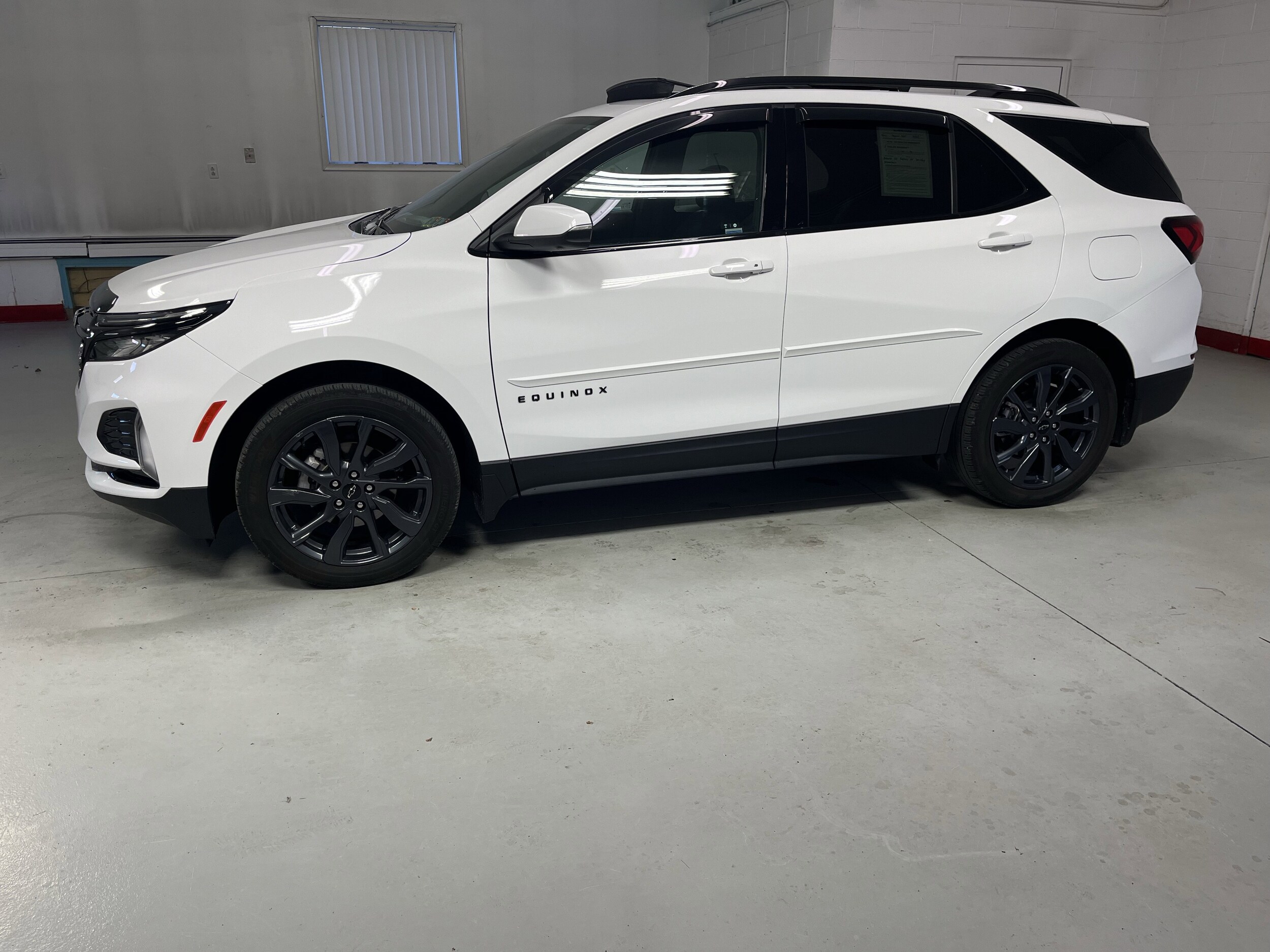 2024 Chevrolet Equinox RS photo 3