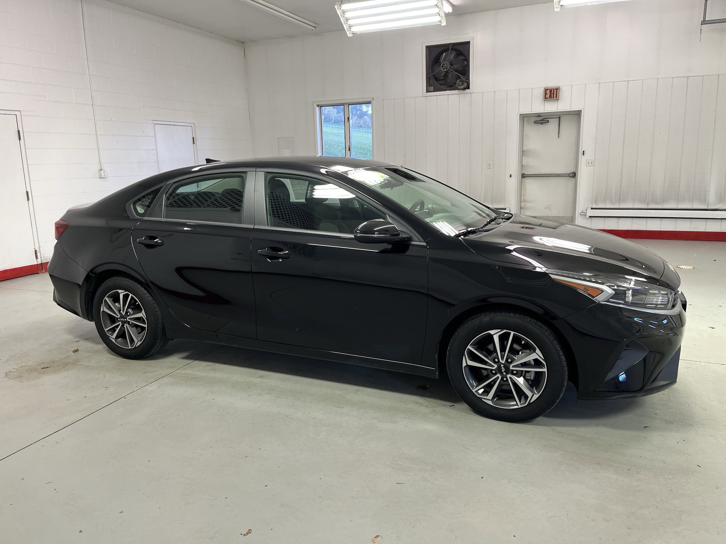 2024 Kia Forte LXS's photo