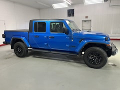 2022 Jeep Gladiator Sport S Truck Crew Cab
