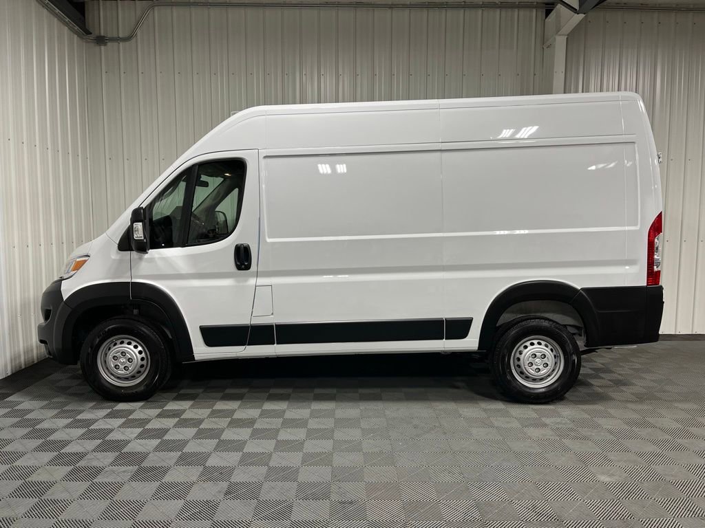 2024 Ram ProMaster 1500 photo 2