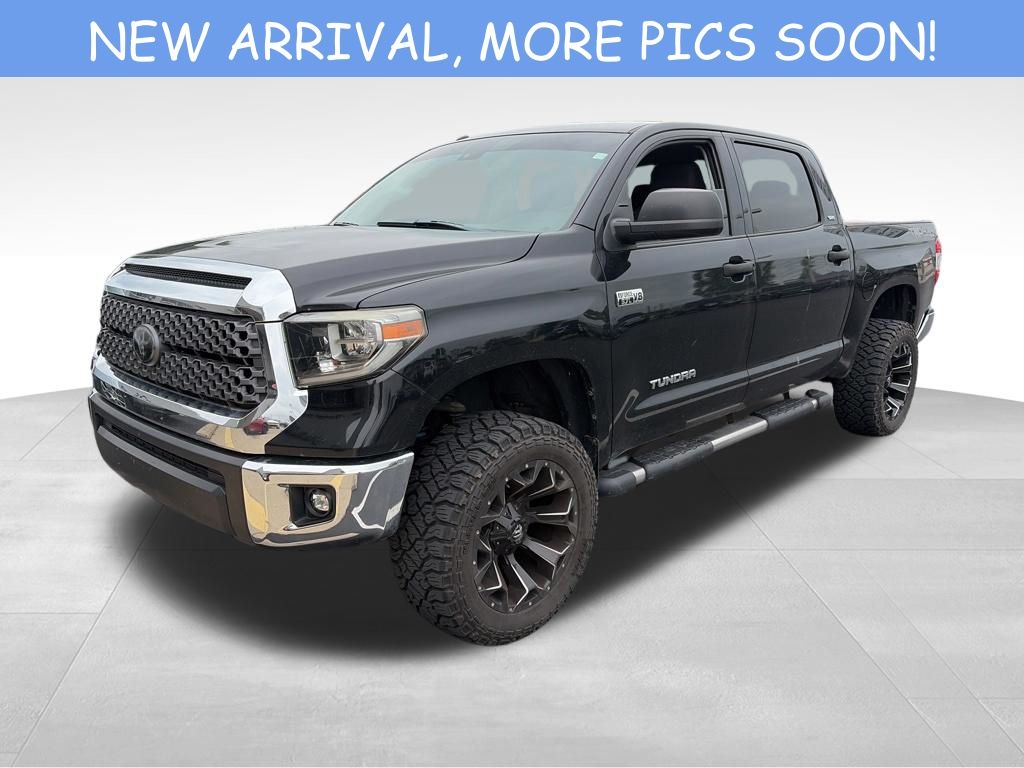 2018 Toyota Tundra SR5 5.7L 4WD Crew Max Short Bed's photo