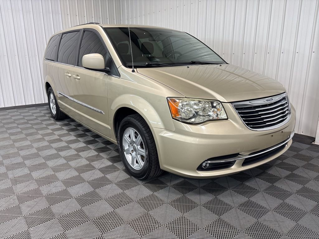 Used 2011 Chrysler Town & Country Touring with VIN 2A4RR5DG2BR658018 for sale in Celina, OH