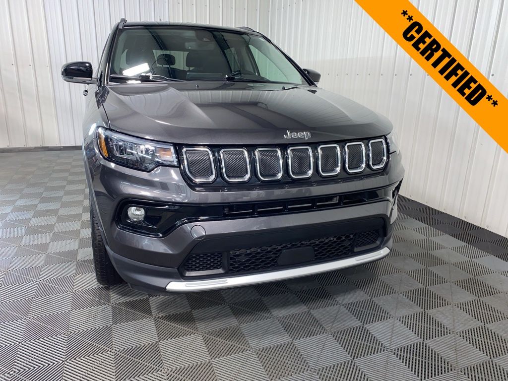 2022 Jeep Compass Limited photo 2