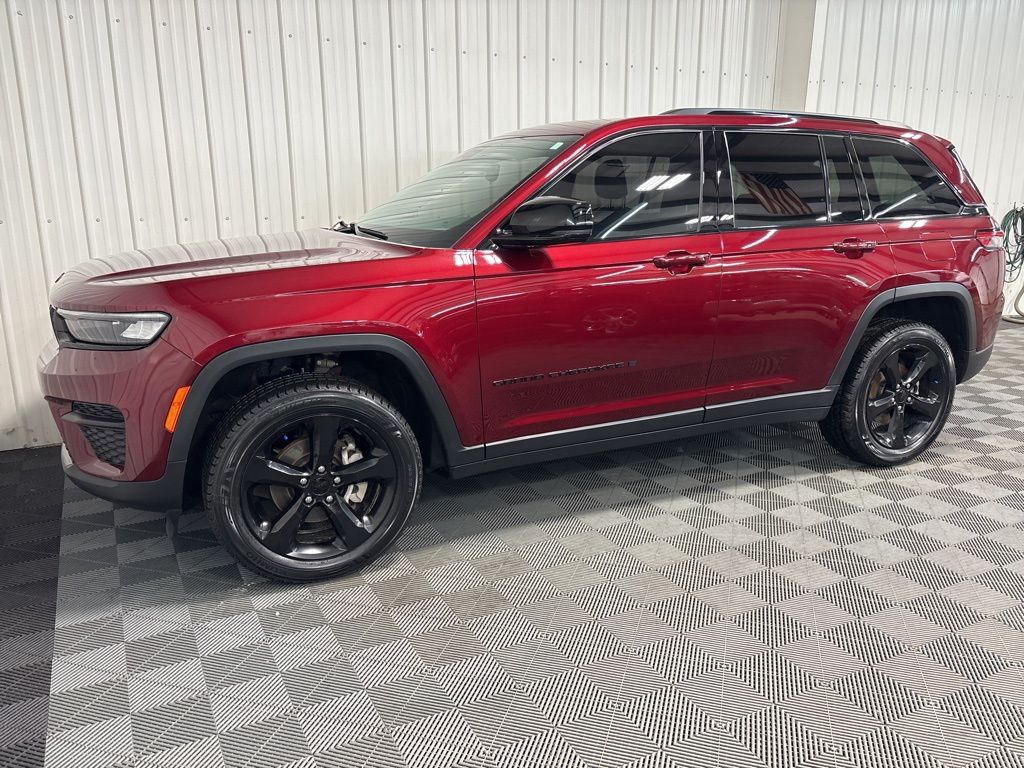 2023 Jeep Grand Cherokee Altitude - Photo 7