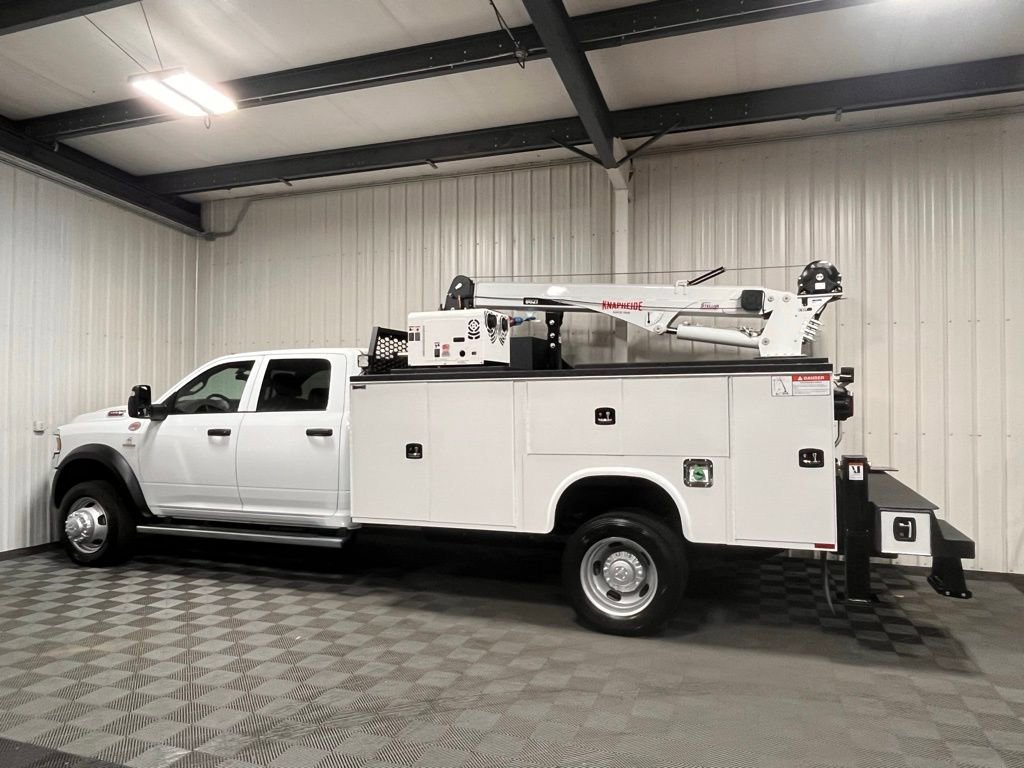 2024 Ram 5500 Tradesman photo 2