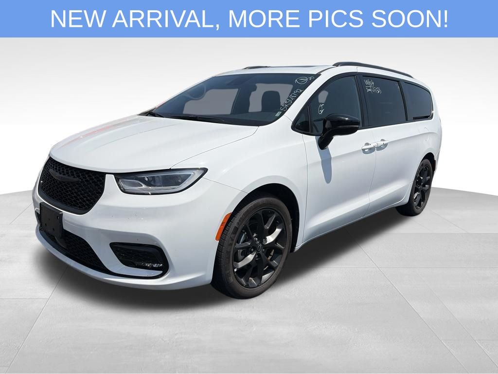 2025 Chrysler Pacifica