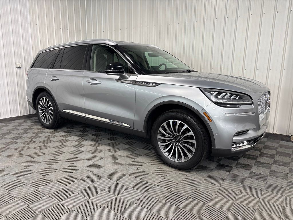 2021 Lincoln Aviator Reserve AWD's photo