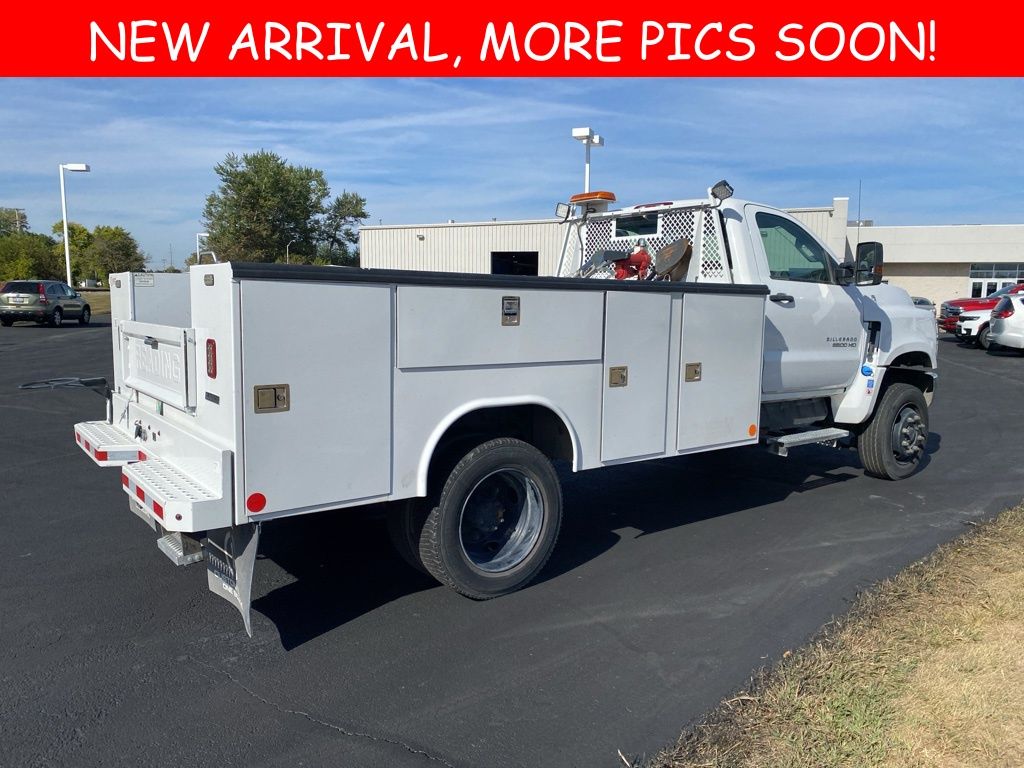 2023 Chevrolet Silverado Work Truck photo 2