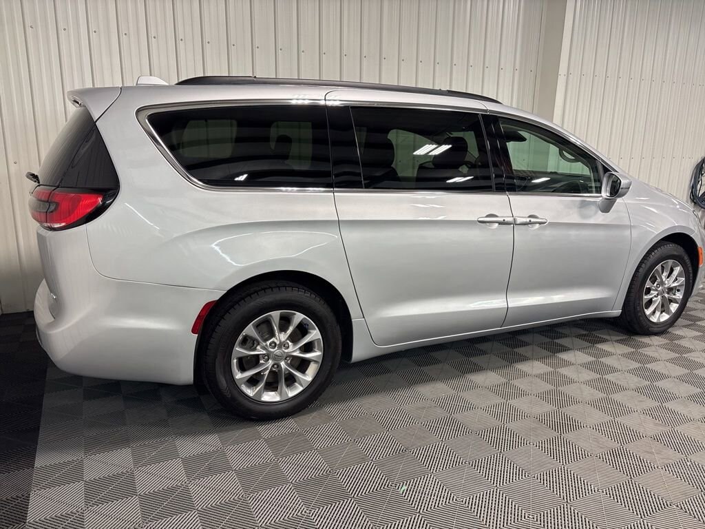 Used 2022 Chrysler Pacifica Touring L Touring L AWD