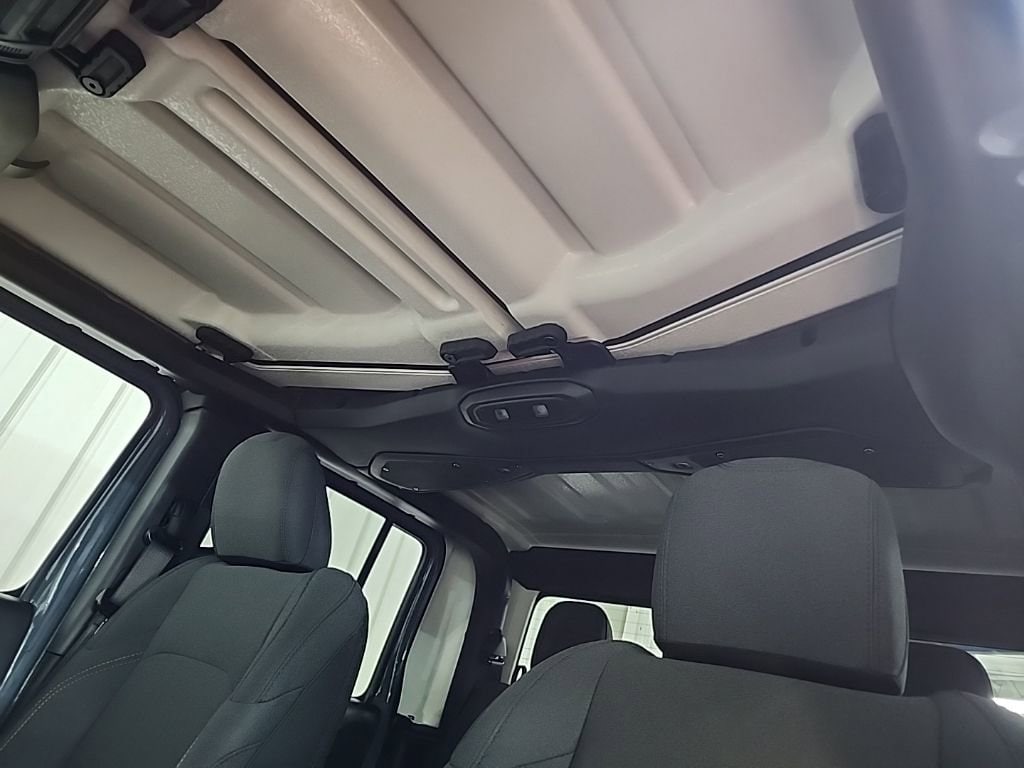 2025 Jeep Gladiator Sport S - Photo 16