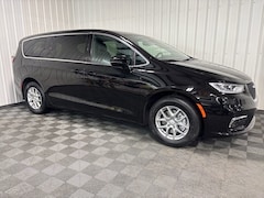 2026 Chrysler Pacifica Select Passenger Van