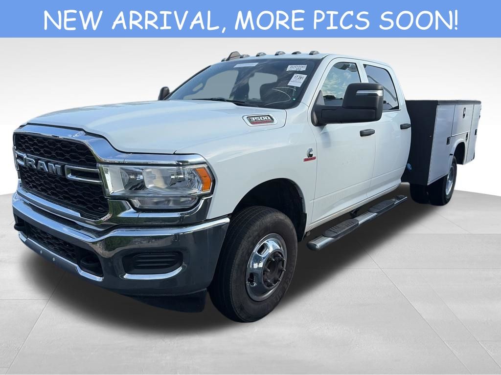 2024 RAM 3500 Tradesman 4X4 Crew Cab's photo