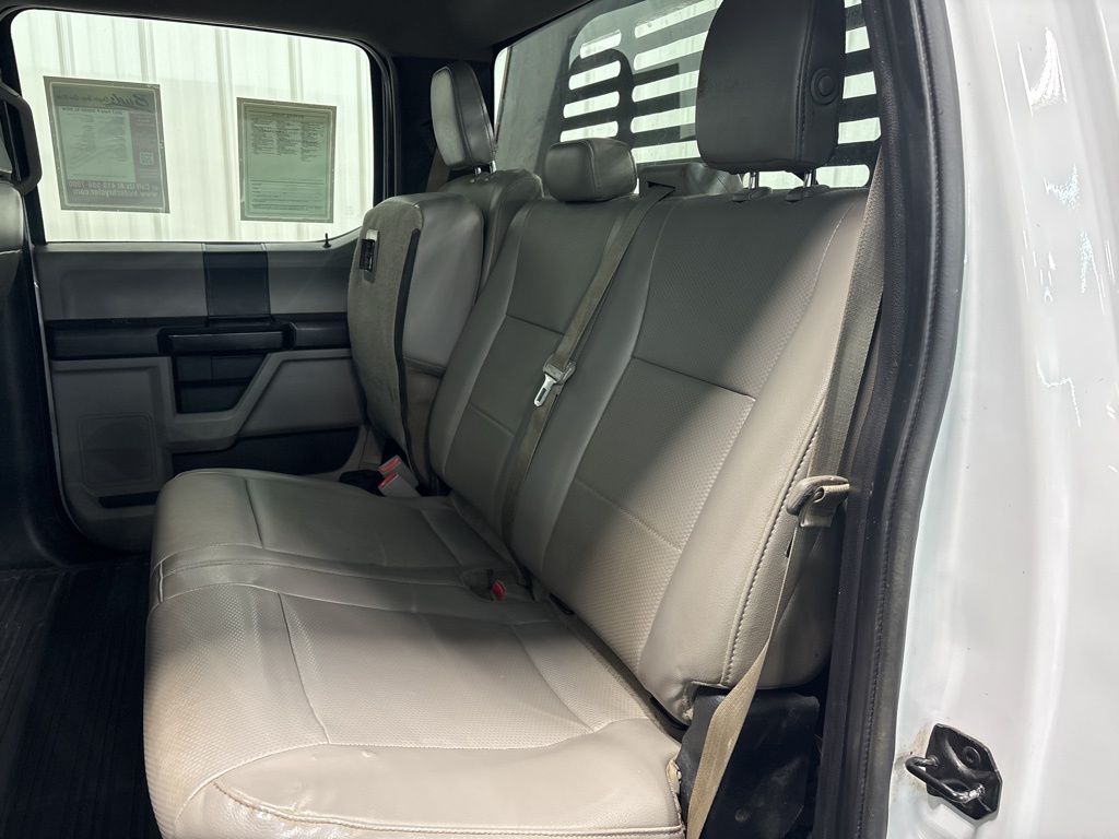 2017 Ford F-550 - Photo 11