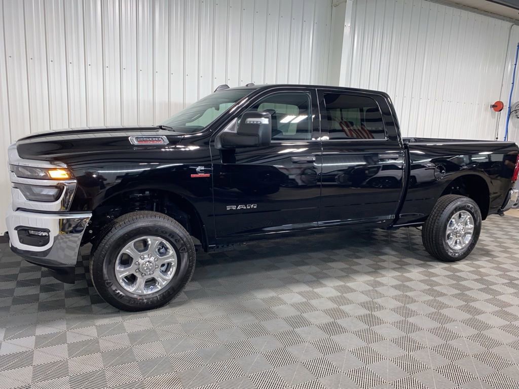2025 Ram 2500 Big Horn photo 3