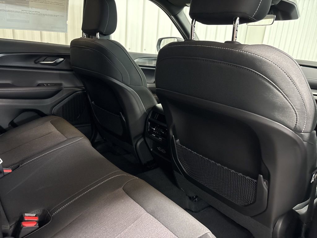 2025 Jeep Grand Cherokee Laredo - Photo 18