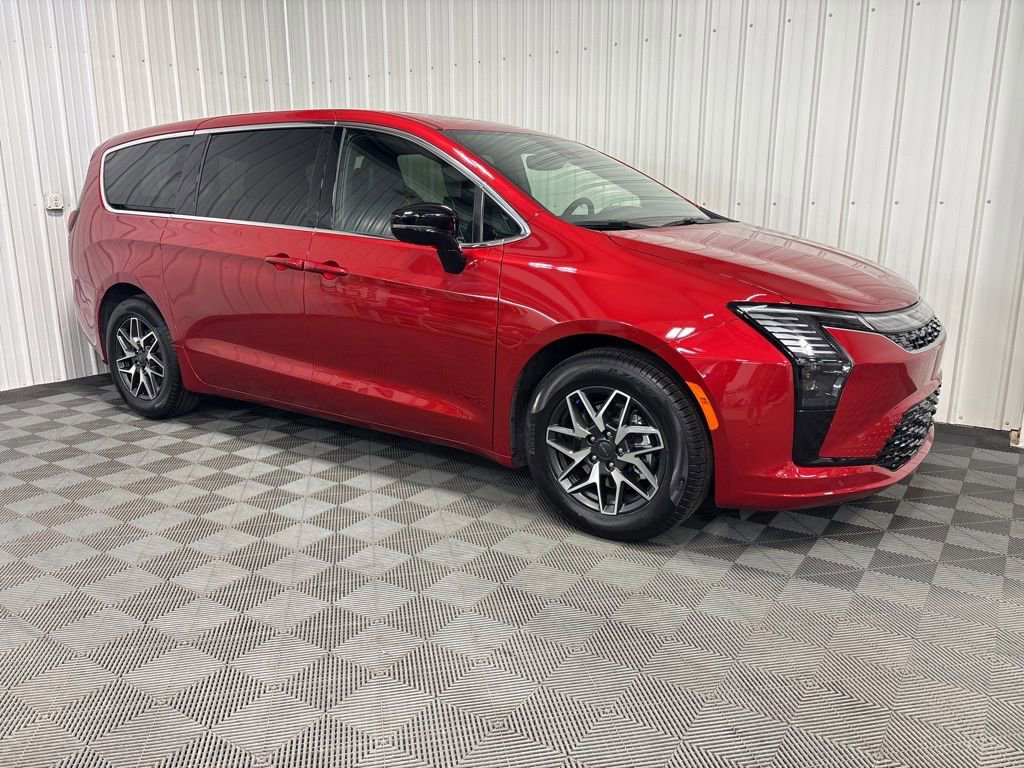 2027 Chrysler Pacifica Limited's photo