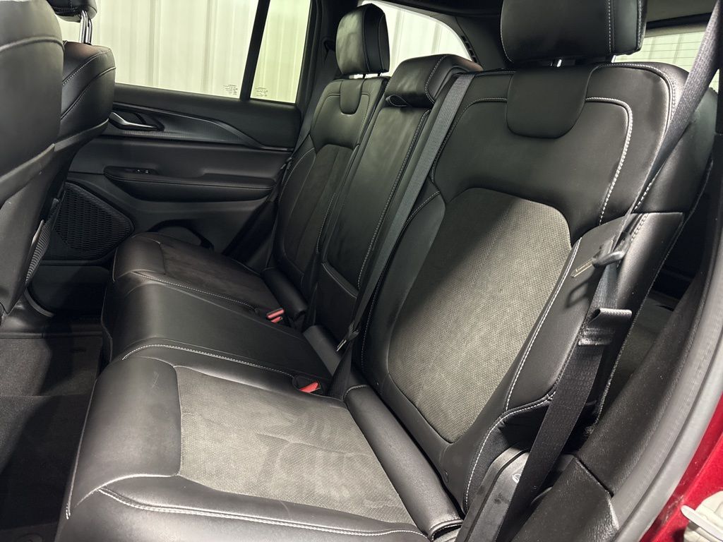 2023 Jeep Grand Cherokee Altitude - Photo 12
