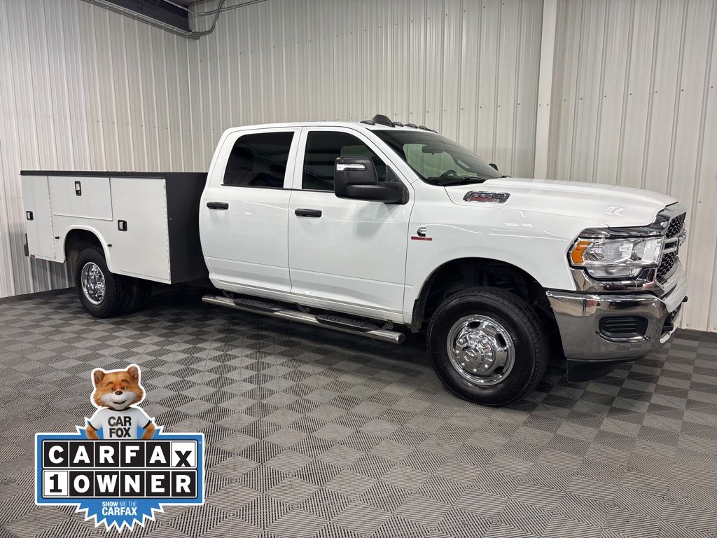 2024 RAM 3500 Tradesman 4X4 Crew Cab's photo