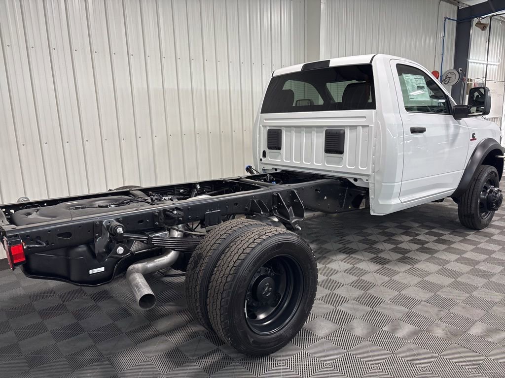 2026 Ram 4500 Tradesman photo 3