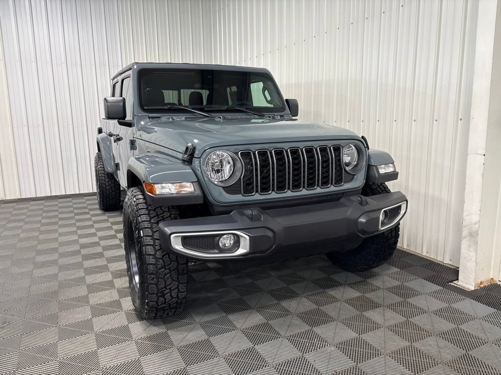 2025 Jeep Gladiator Sport S - Photo 2