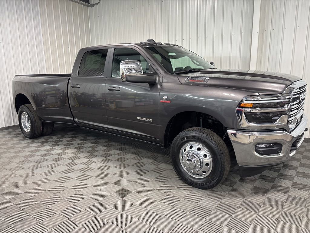 2026 RAM Ram 3500 Pickup Laramie's photo