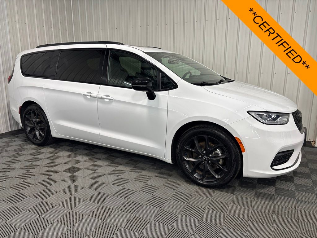 2025 Chrysler Pacifica