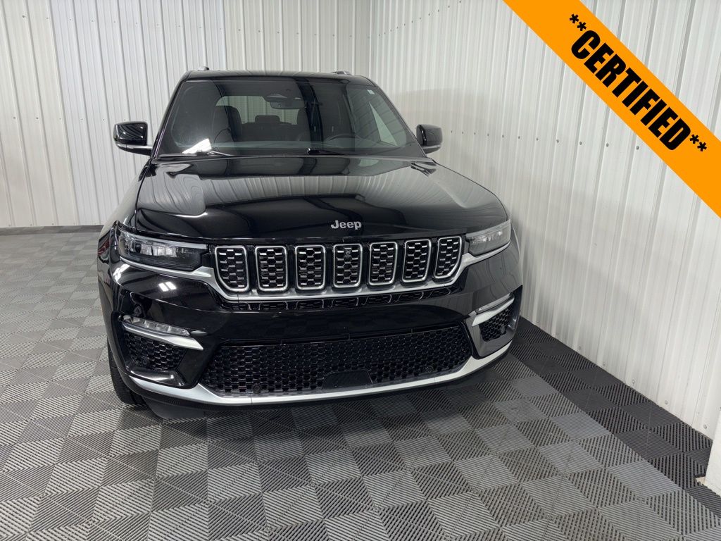 2023 Jeep Grand Cherokee Summit photo 2