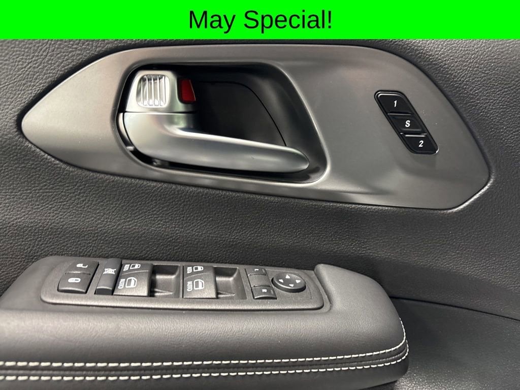 2026 Chrysler Pacifica Select - Photo 11