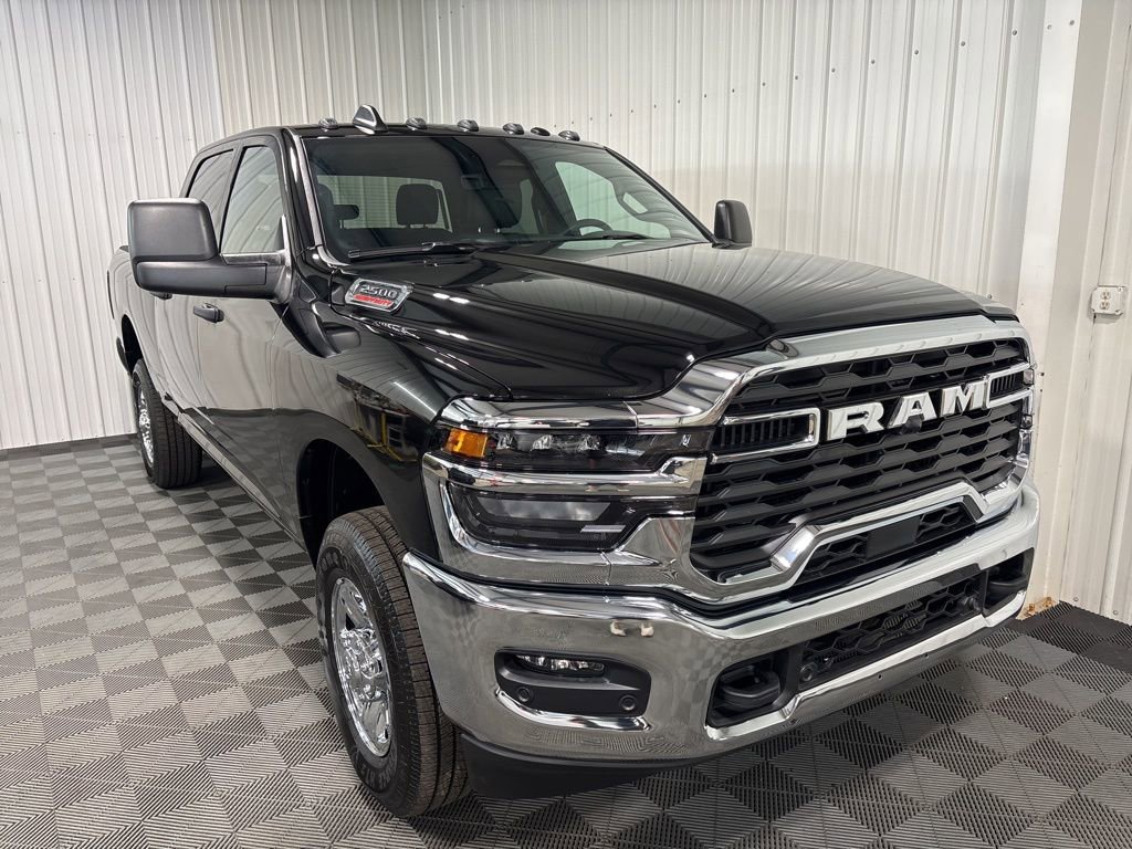 2026 Ram 2500 Tradesman photo 2