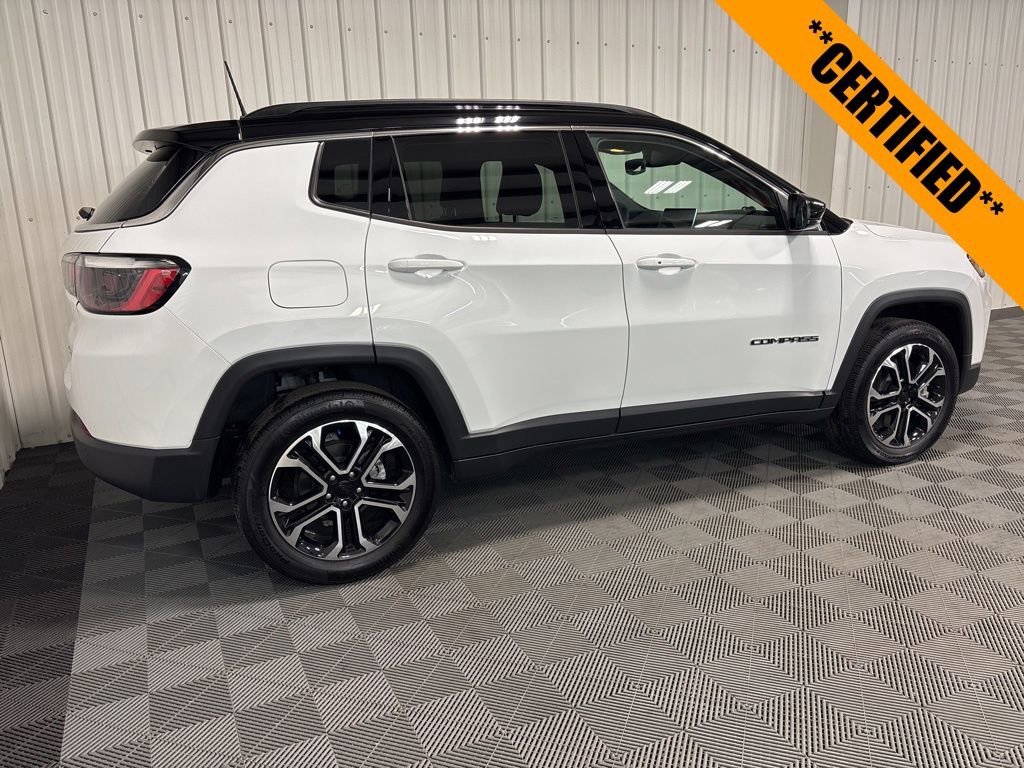 2023 Jeep Compass Limited photo 2