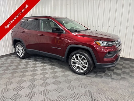 2022 Jeep Compass Latitude Lux SUV