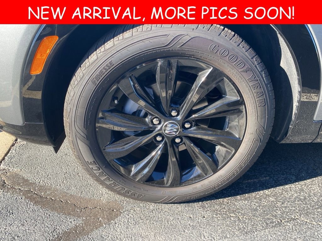 2024 Buick Envista ST photo 2