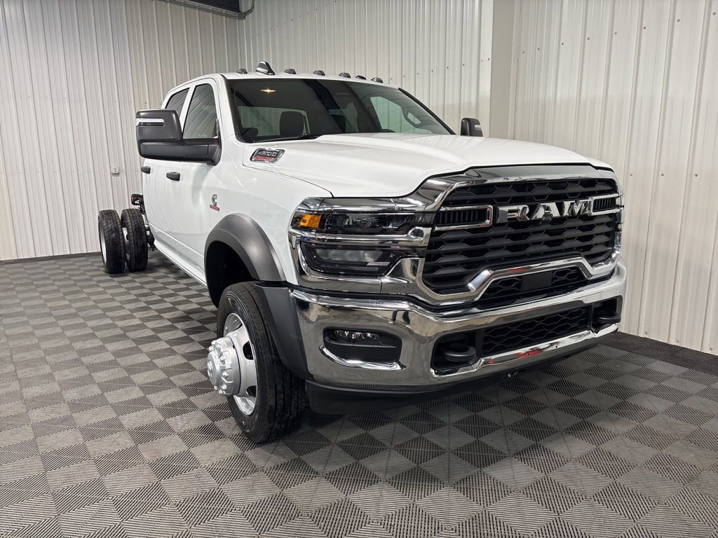 2026 Ram 4500 Tradesman photo 2