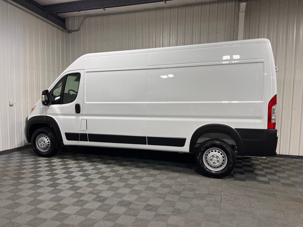 2025 Ram ProMaster 2500 photo 3