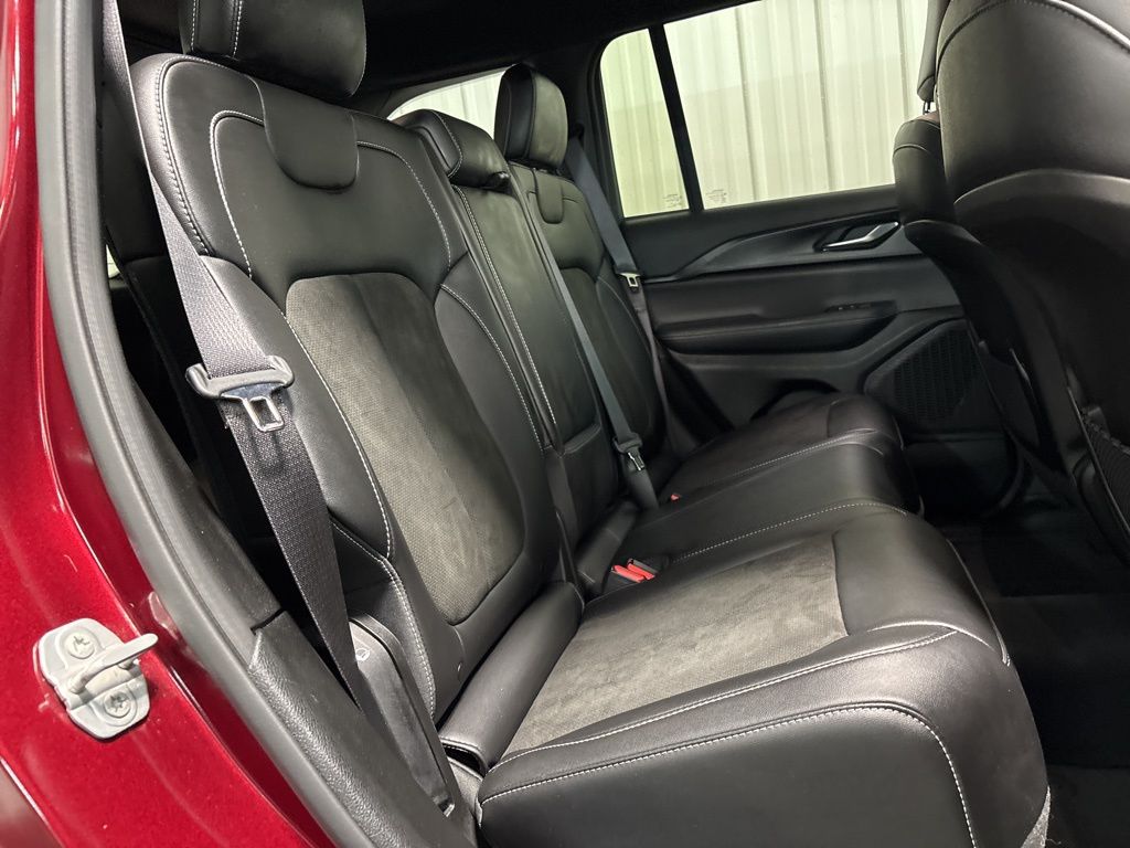 2023 Jeep Grand Cherokee Altitude - Photo 16