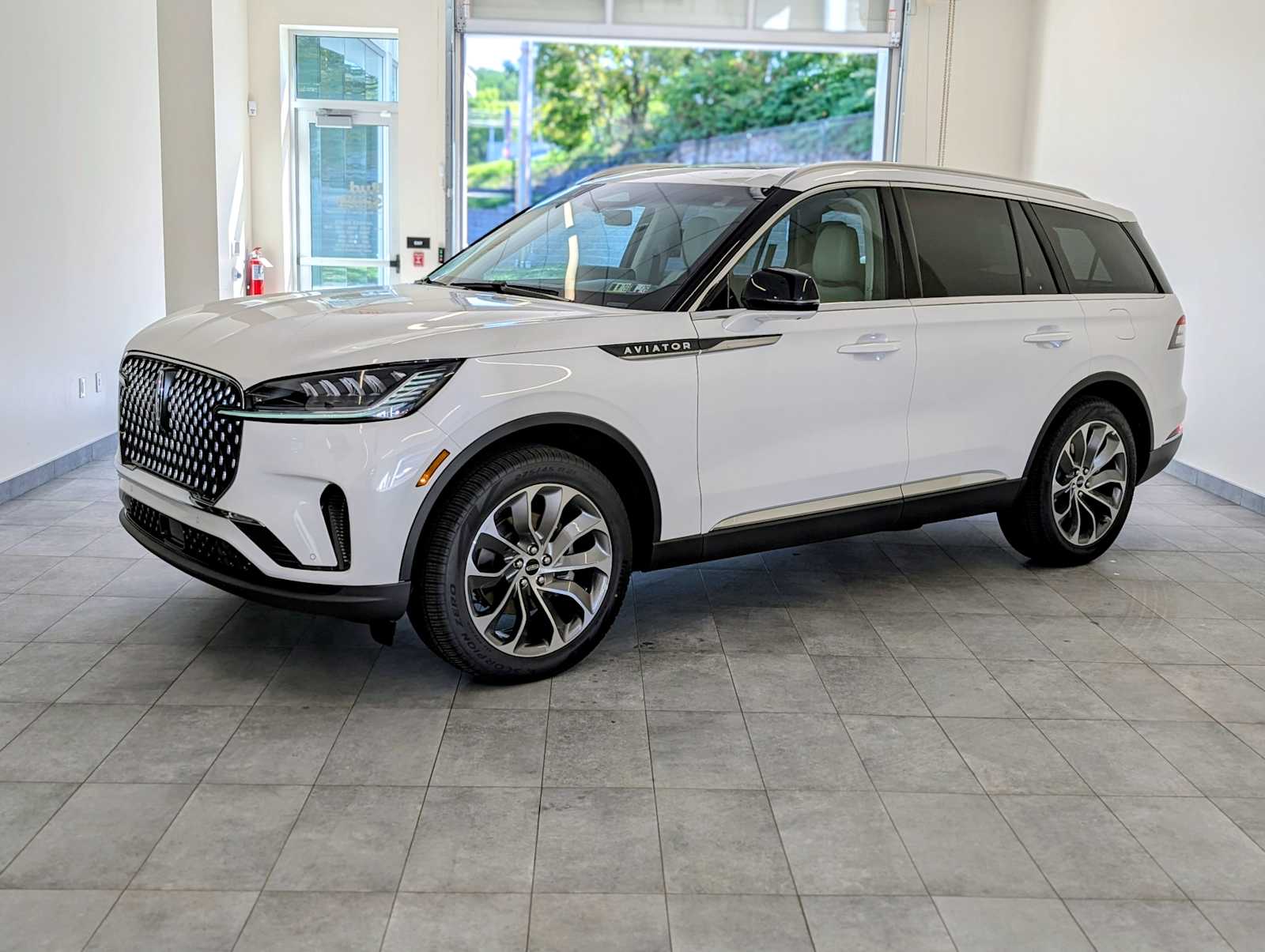 2025 Lincoln Aviator Premiere