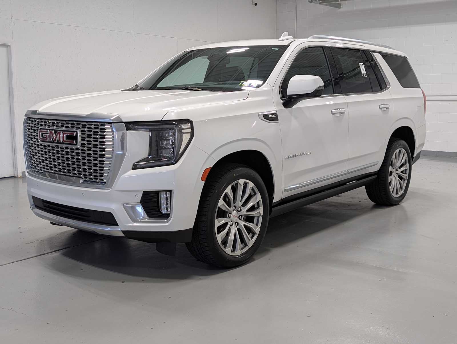 2022 GMC Yukon Denali's photo