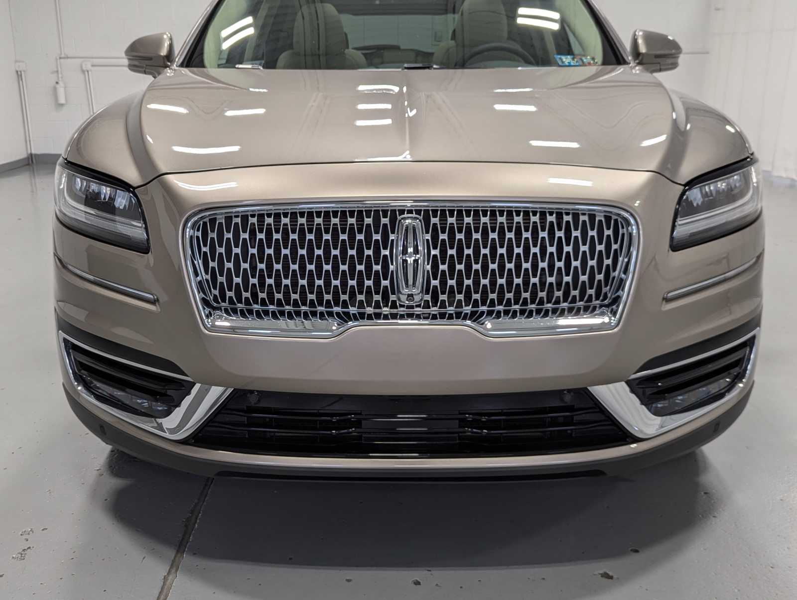 Used 2019 Lincoln Nautilus Reserve with VIN 2LMPJ8LP6KBL56179 for sale in Greensburg, PA