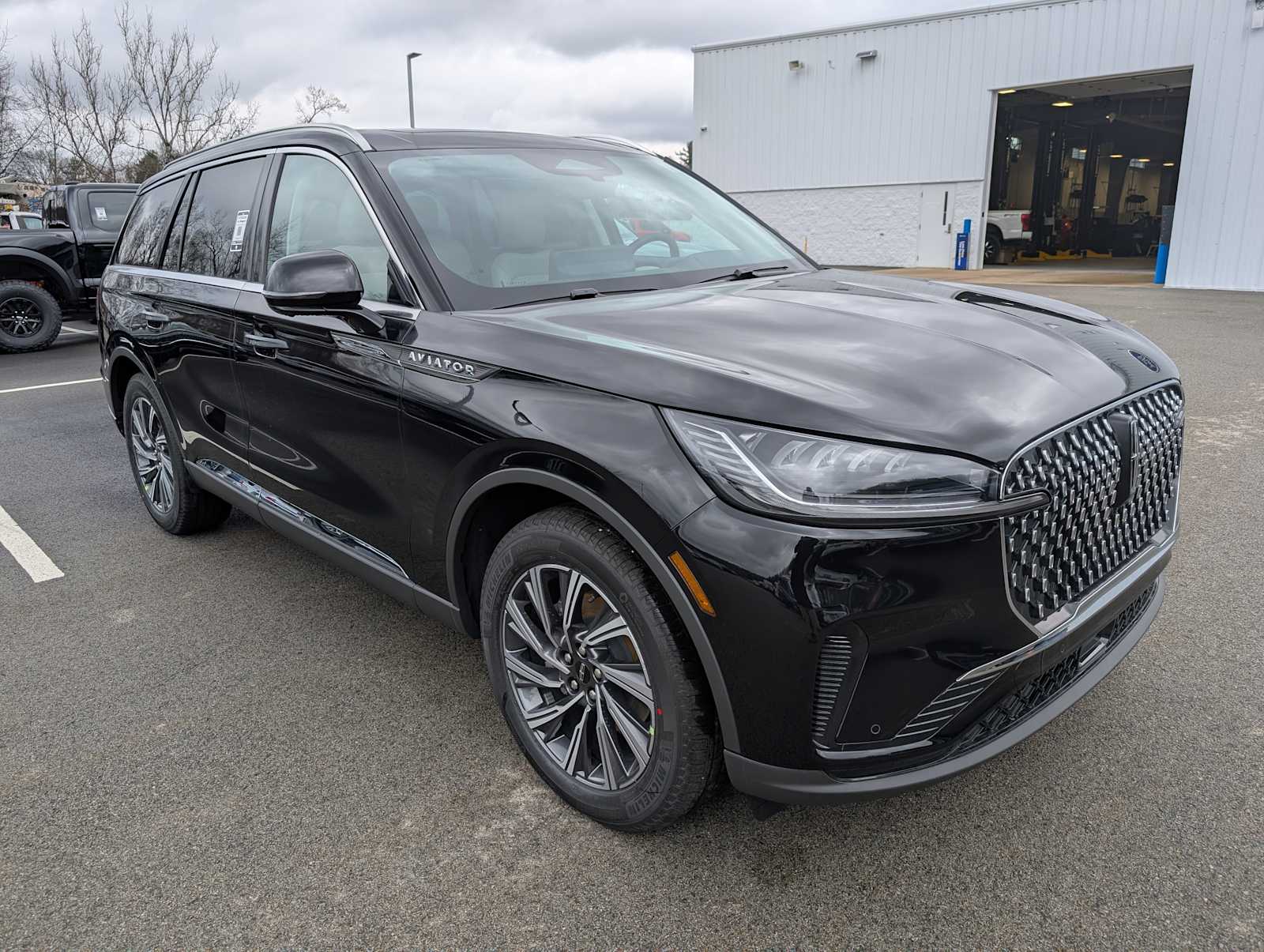 2026 Lincoln Aviator Premiere - Photo 6
