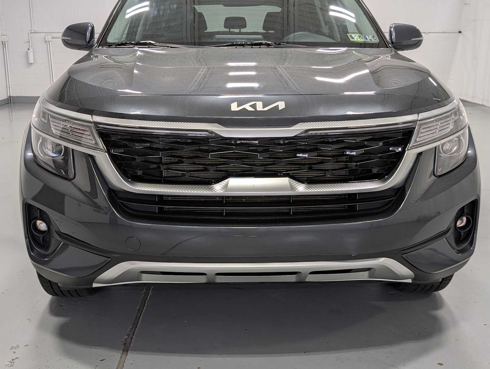 Used 2022 Kia Seltos EX with VIN KNDERCAAXN7263387 for sale in Greensburg, PA