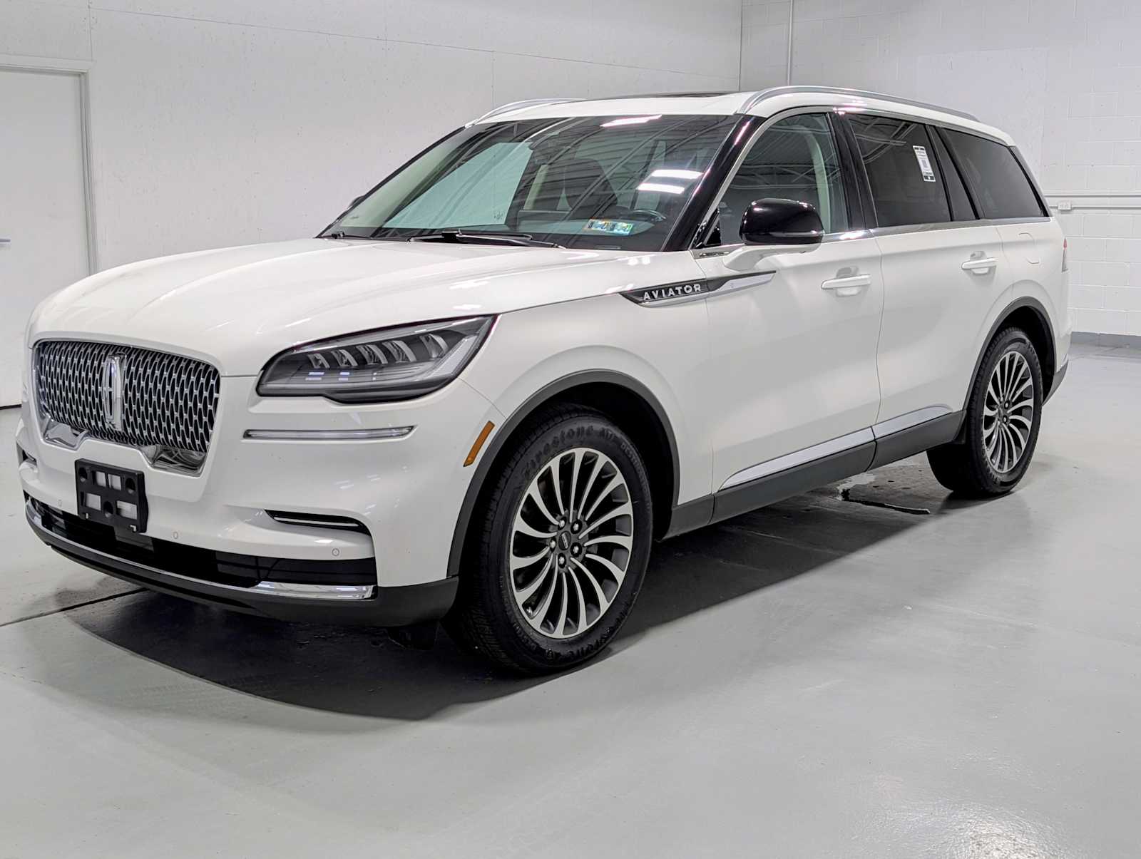 2023 Lincoln Aviator Reserve AWD's photo