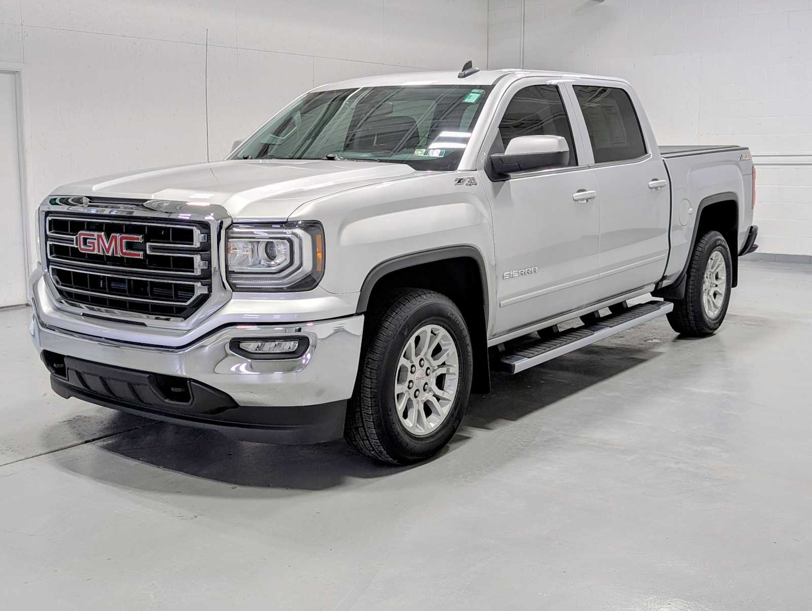 2018 GMC Sierra 1500 SLE's photo