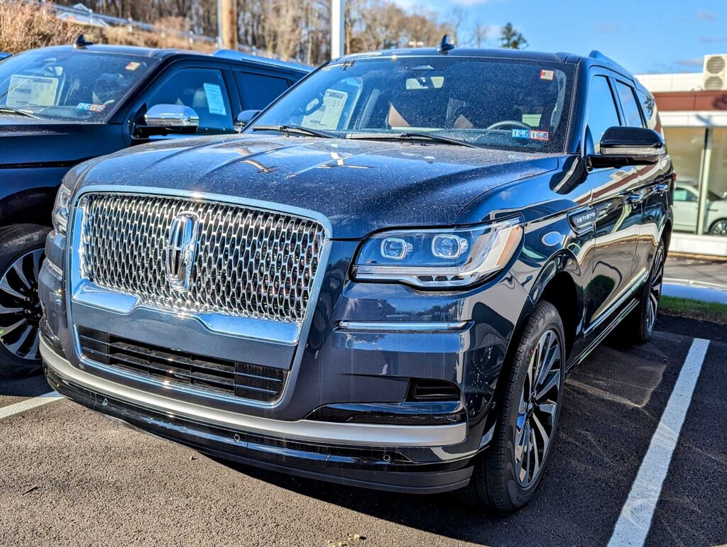 New 2024 Lincoln Navigator L Black Label 4x4 in Infinite Black Metallic
