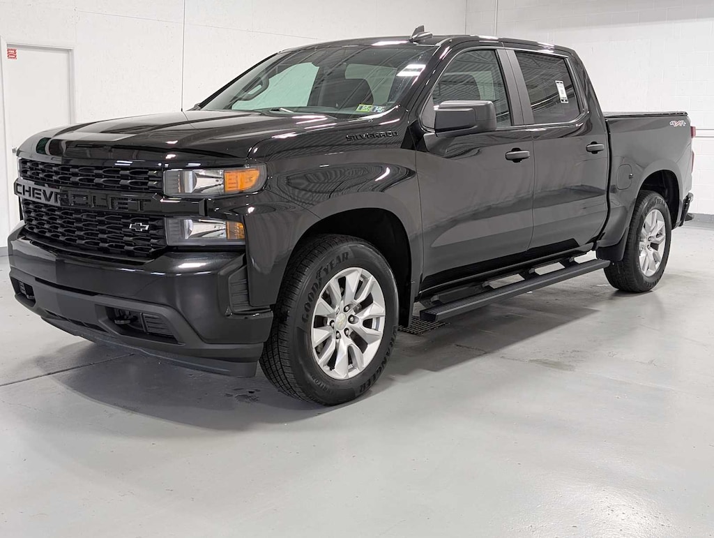 Used 2020 Chevrolet Silverado 1500 Custom 4WD Crew Cab 147 4WD Crew Cab 147