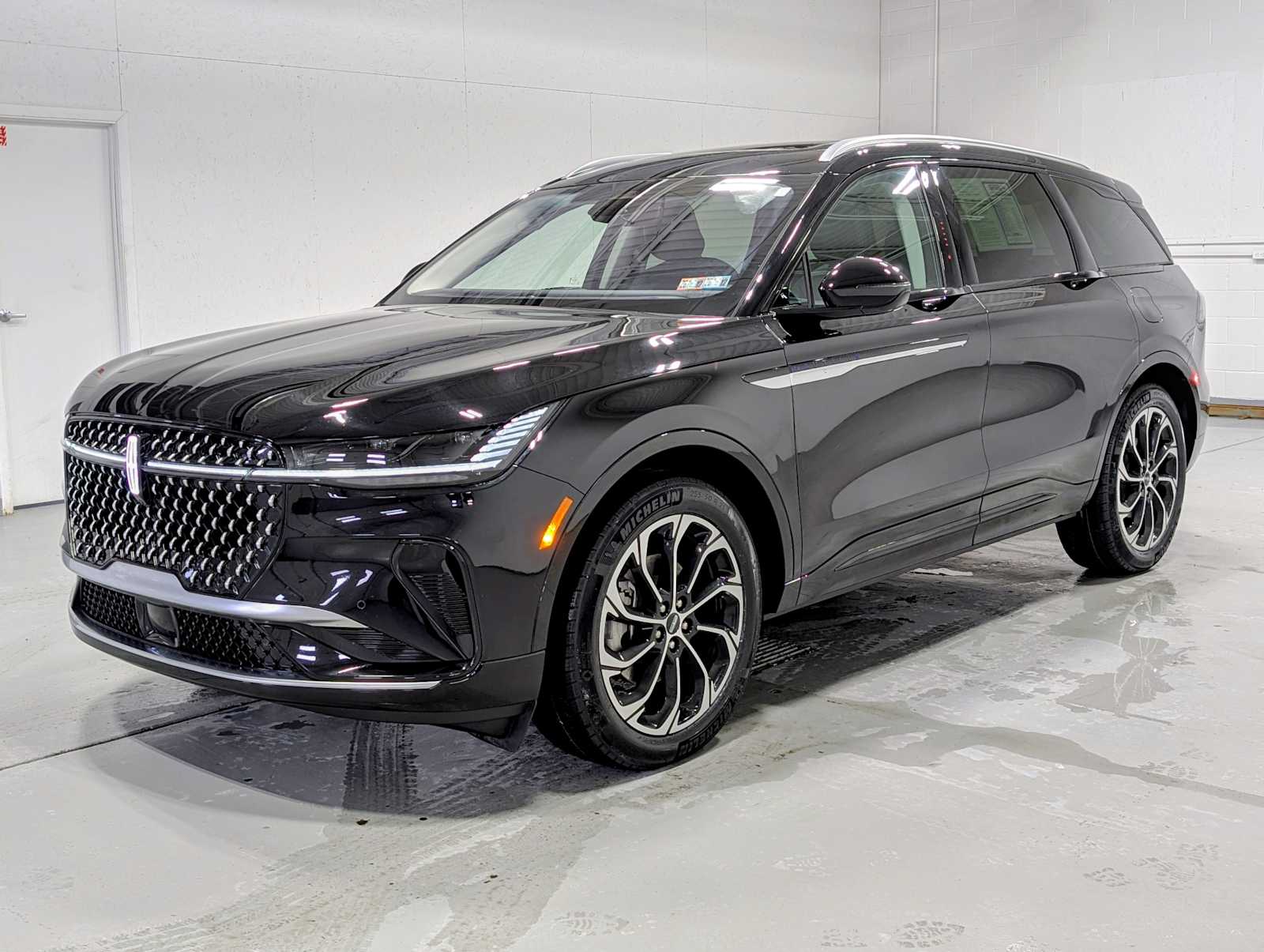 2025 Lincoln Nautilus Reserve's photo