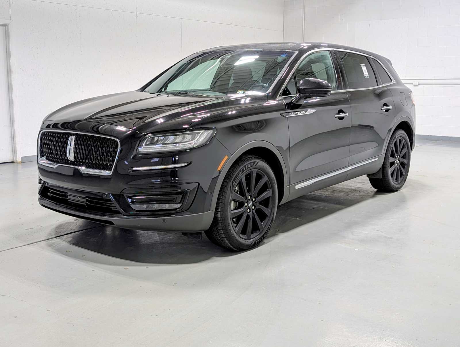 2020 Lincoln Nautilus Reserve's photo