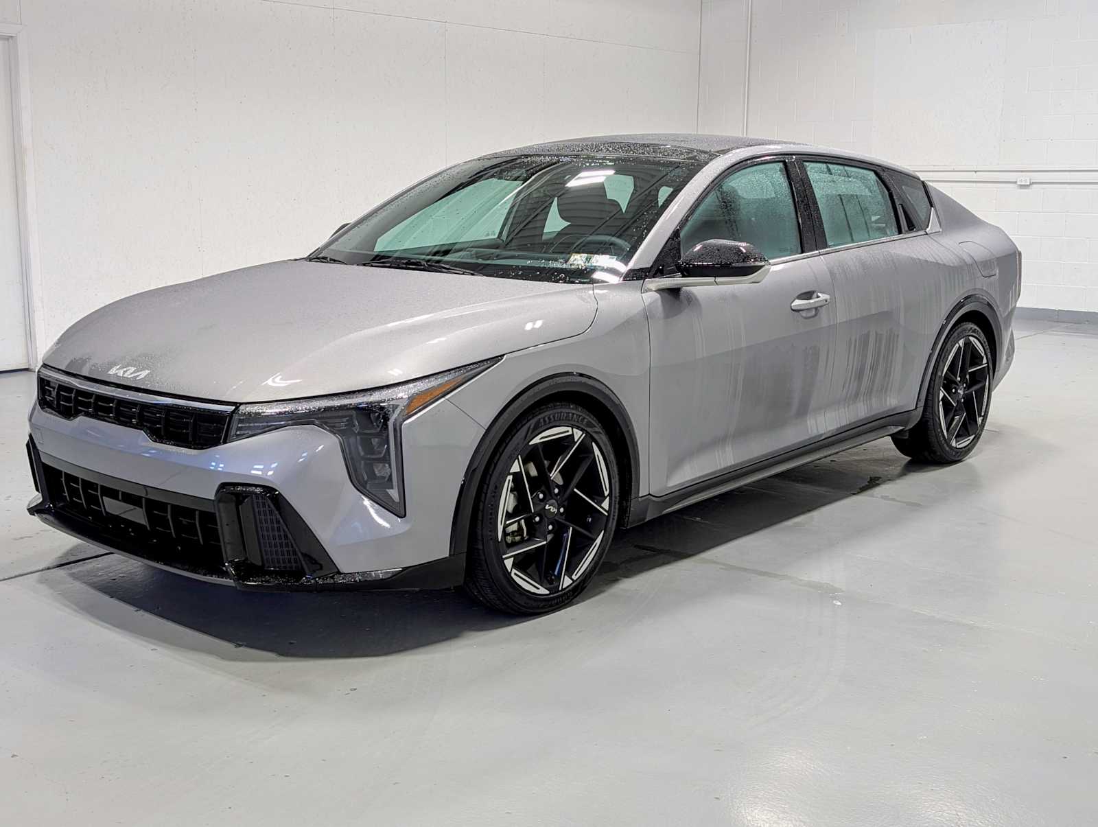 2025 Kia K4 GT-Line's photo