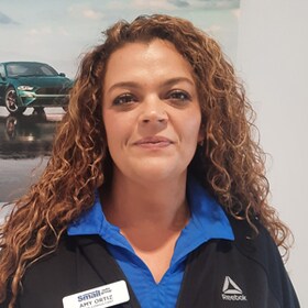 Staff member Amy Ortiz from ID_508338